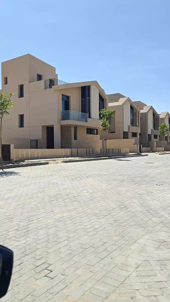 https://aqarmap.com.eg/ar/listing/6130045-for-sale-cairo-el-sheikh-zayed-city-lshykh-zyd-ljdyd-karmell-compound-sodic