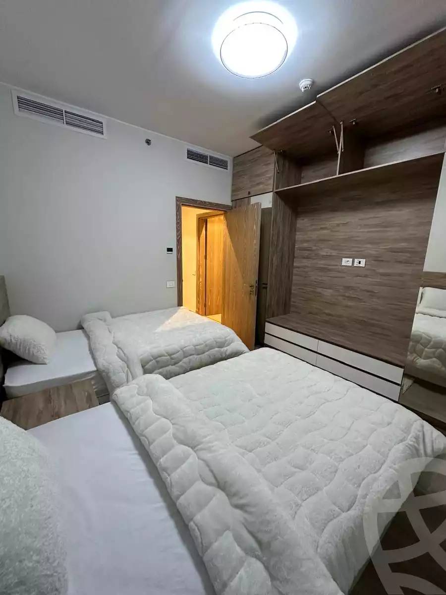 https://aqarmap.com.eg/ar/listing/6387207-for-rent-cairo-6th-of-october-compounds-aeon