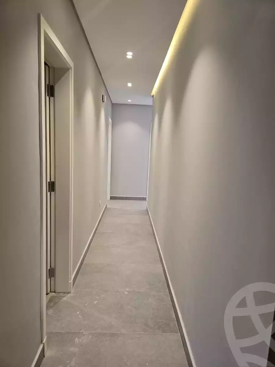 https://aqarmap.com.eg/ar/listing/6389751-for-rent-cairo-el-sheikh-zayed-city-compounds-kmbwnd-fyldj-wyst-dr-llttwyr