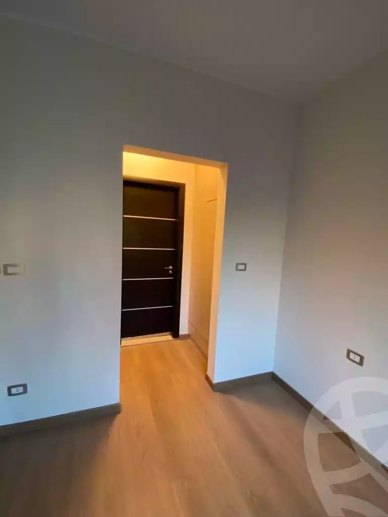 https://aqarmap.com.eg/en/listing/6390633-for-rent-cairo-el-sheikh-zayed-city-compounds-kmbwnd-wyst-twn-swdyk