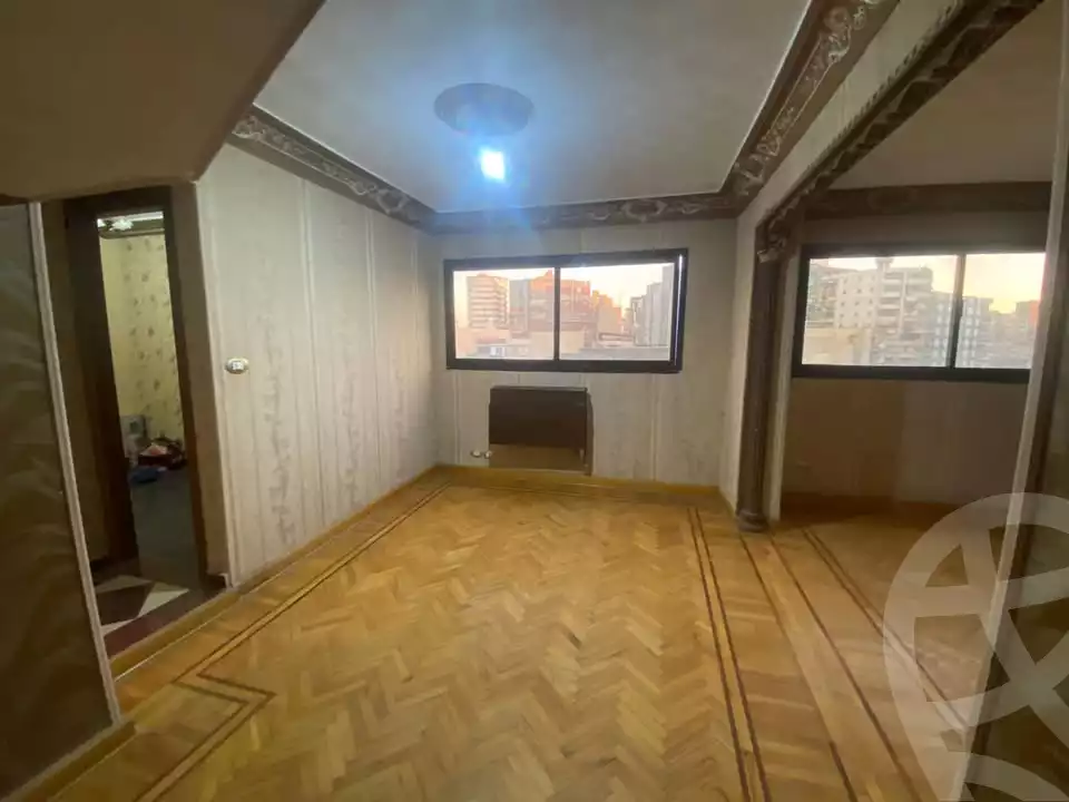 https://aqarmap.com.eg/en/listing/6390833-for-sale-alexandria-ganaklis