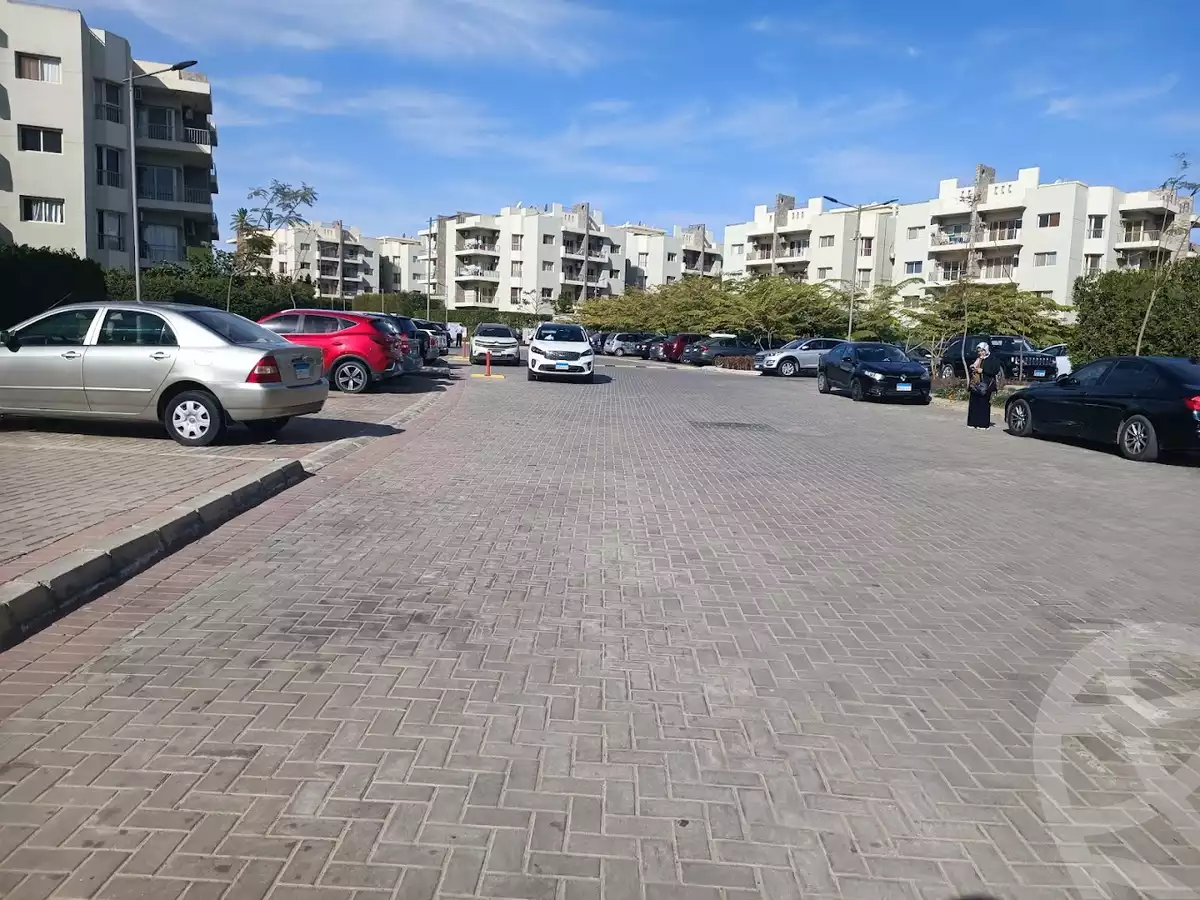 https://aqarmap.com.eg/en/listing/6395616-for-sale-cairo-el-sheikh-zayed-city-compounds-dh-drys