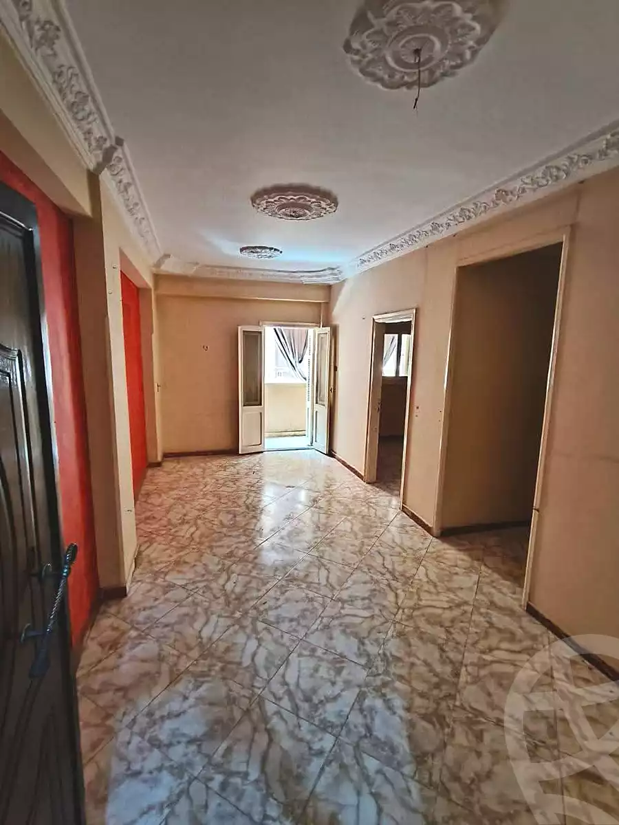 https://aqarmap.com.eg/ar/listing/6396443-for-sale-beheira-damanhour-damanhour-city-abd-el-salam-el-shazly-st