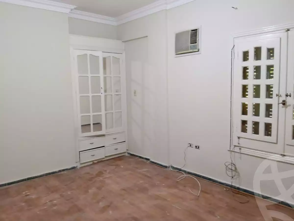 https://aqarmap.com.eg/en/listing/6396918-for-sale-cairo-el-sheikh-zayed-city-compounds-hadayek-el-mohandiseen
