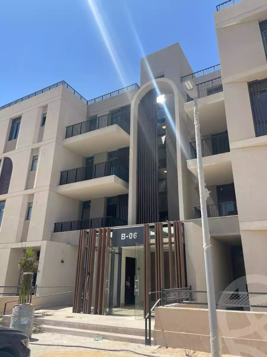 https://aqarmap.com.eg/en/listing/6397327-for-sale-cairo-el-sheikh-zayed-city-lshykh-zyd-ljdyd-vye
