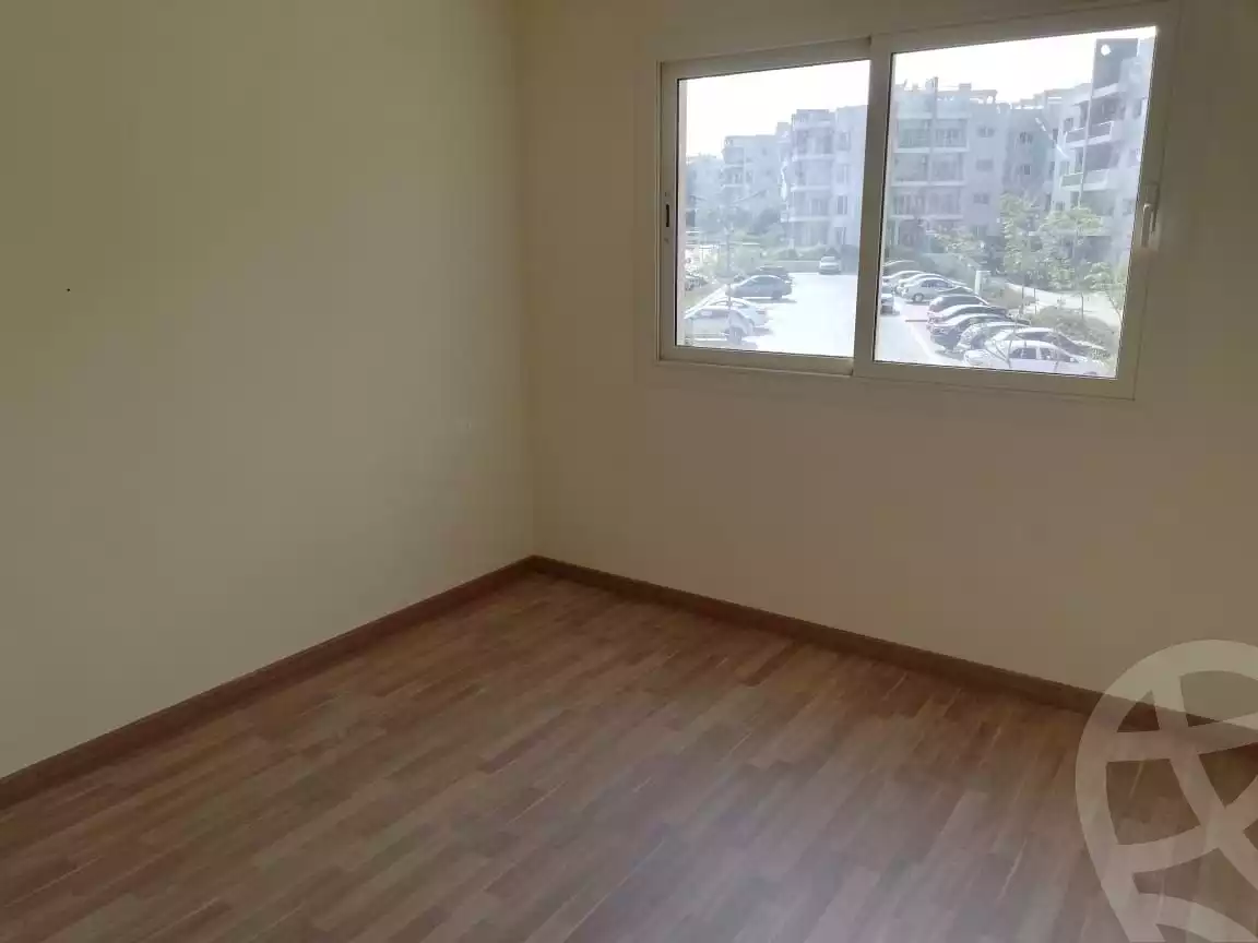 https://aqarmap.com.eg/en/listing/6397480-for-sale-cairo-el-sheikh-zayed-city-compounds-dh-drys