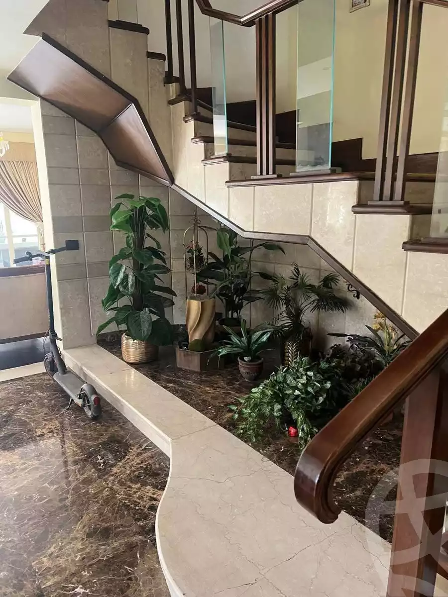 https://aqarmap.com.eg/en/listing/6400058-for-sale-cairo-el-sheikh-zayed-city-compounds-meadows-park