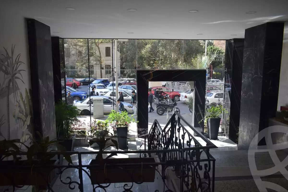 https://aqarmap.com.eg/ar/listing/6402556-for-rent-cairo-garden-city-shr-lqsr-l-yny