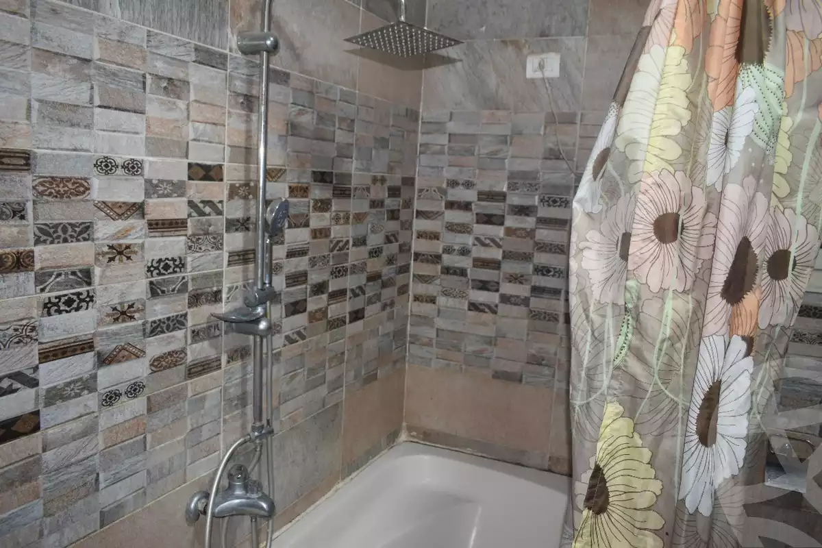 https://aqarmap.com.eg/ar/listing/6402556-for-rent-cairo-garden-city-shr-lqsr-l-yny