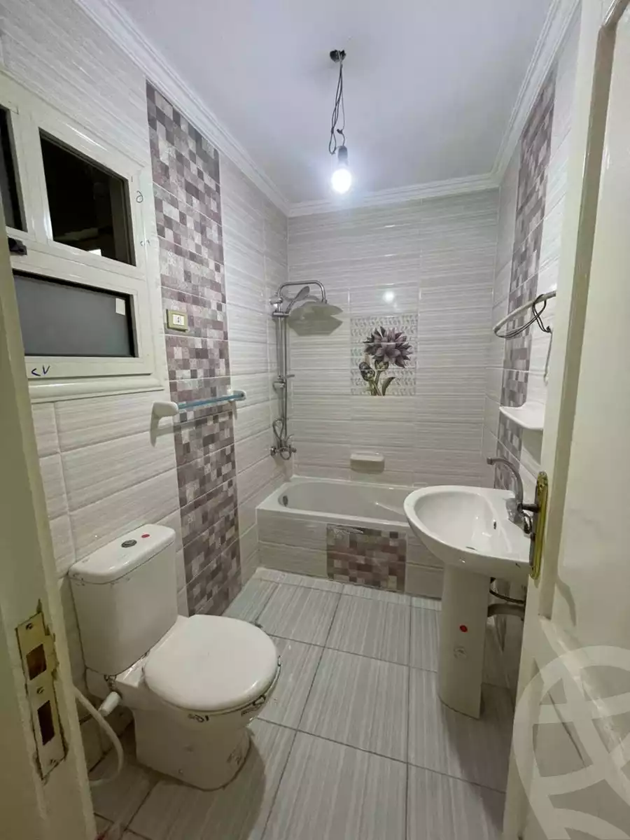 https://aqarmap.com.eg/ar/listing/6403019-for-sale-alexandria-ganaklis-shr-bw-qyr-tryq-lhry