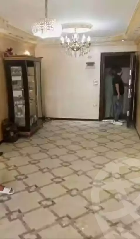 https://aqarmap.com.eg/en/listing/6406511-for-sale-cairo-ain-shams-ahmed-esmat-st