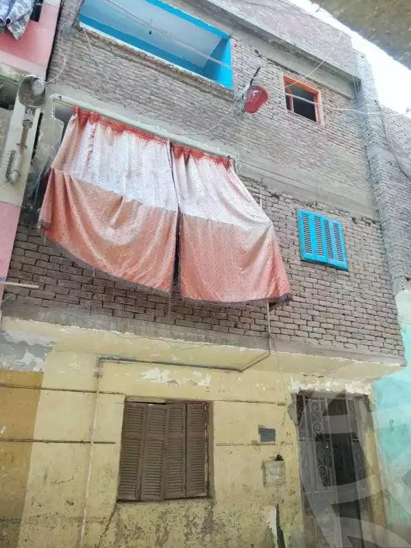 https://aqarmap.com.eg/ar/listing/6409595-for-sale-qalyubia-shubra-el-khaima-el-shareaa-el-gadid-st