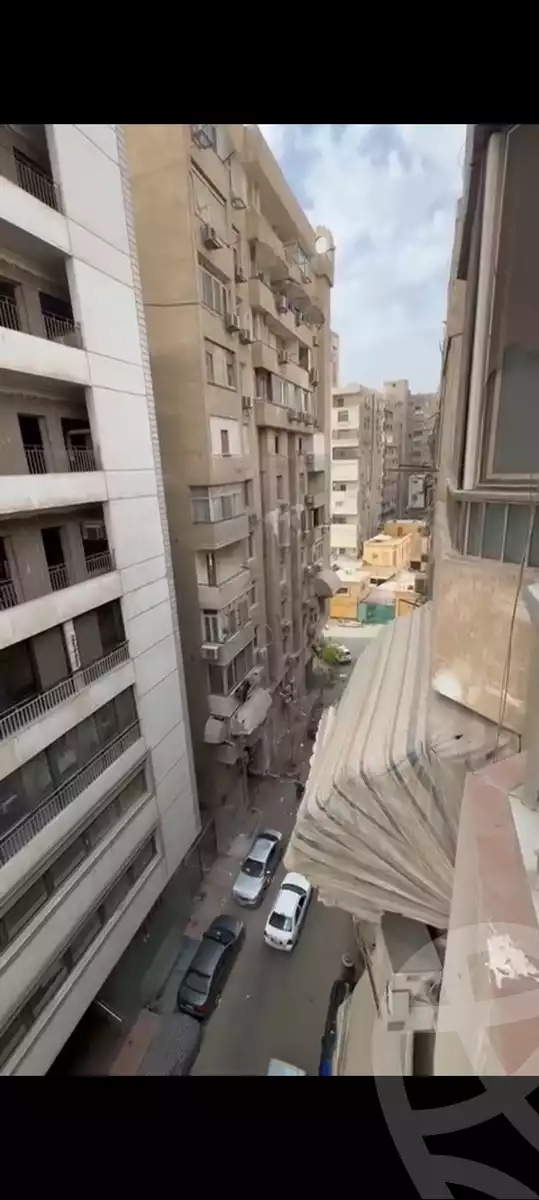 https://aqarmap.com.eg/en/listing/6410724-for-sale-cairo-shoubra-el-sahel-shobra-st