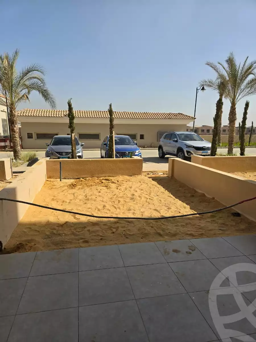https://aqarmap.com.eg/ar/listing/6414540-for-rent-cairo-el-sheikh-zayed-city-compounds-kmbwnd-fyldj-wyst-dr-llttwyr