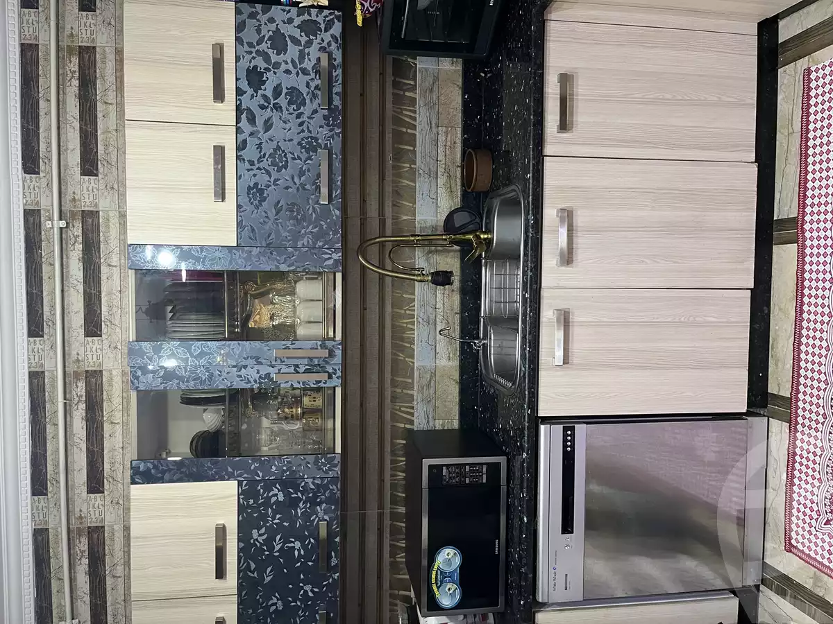 https://aqarmap.com.eg/ar/listing/6418112-for-sale-cairo-6th-of-october-el-ahyaa-neighborhood-4th-neighborhood-5