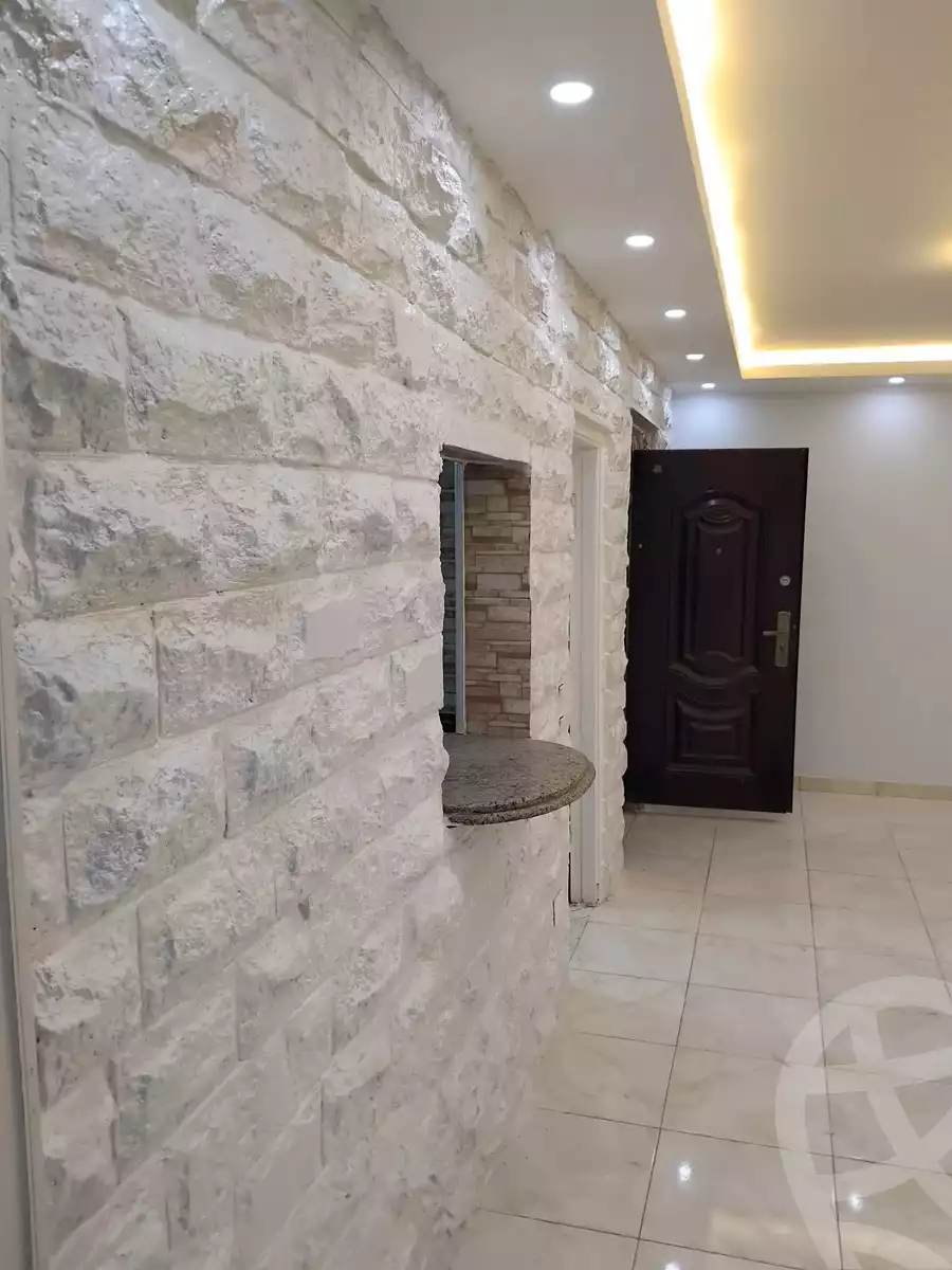 https://aqarmap.com.eg/ar/listing/6420117-for-sale-cairo-helwan-hadayek-helwan-el-khashab-canal
