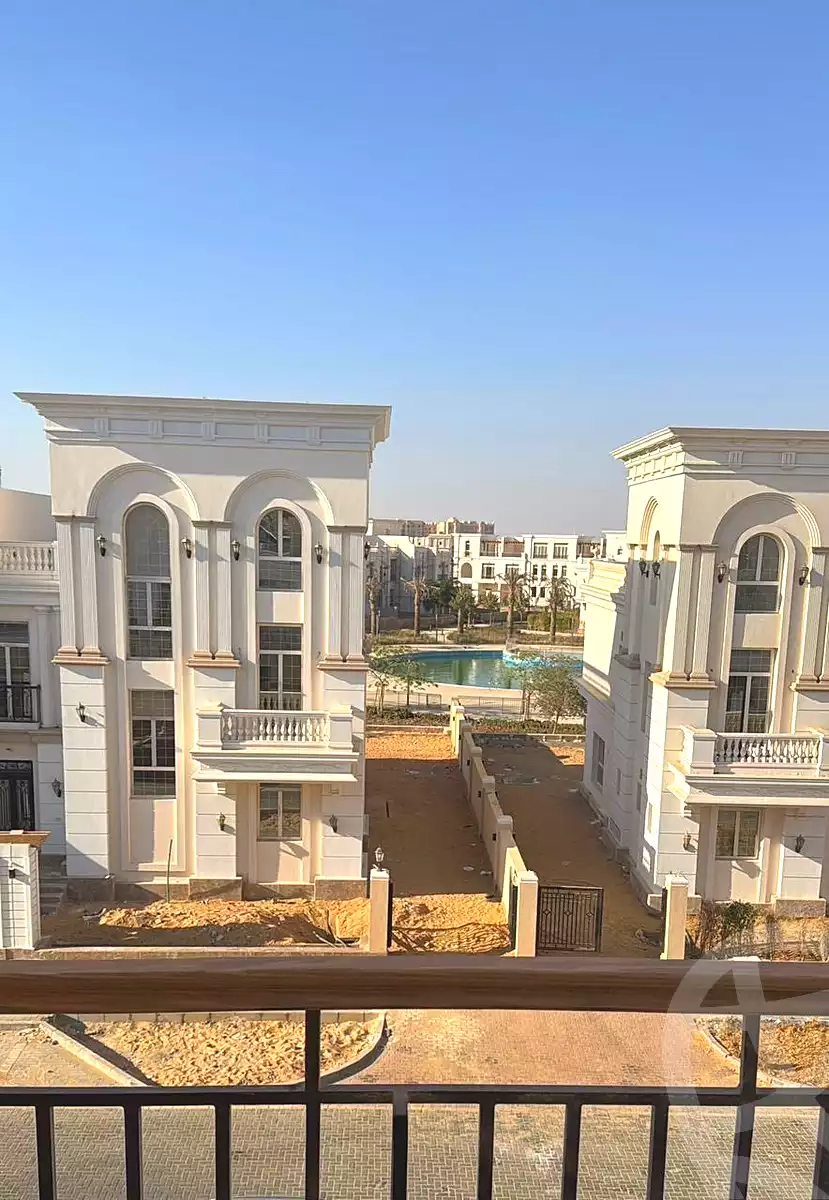 https://aqarmap.com.eg/ar/listing/6426353-for-sale-cairo-new-administrative-capital-r5-granville-compound-founders