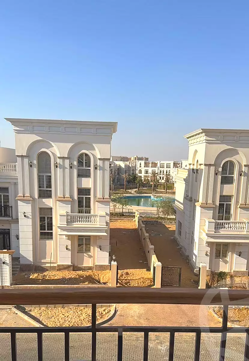 https://aqarmap.com.eg/ar/listing/6426353-for-sale-cairo-new-administrative-capital-r5-granville-compound-founders