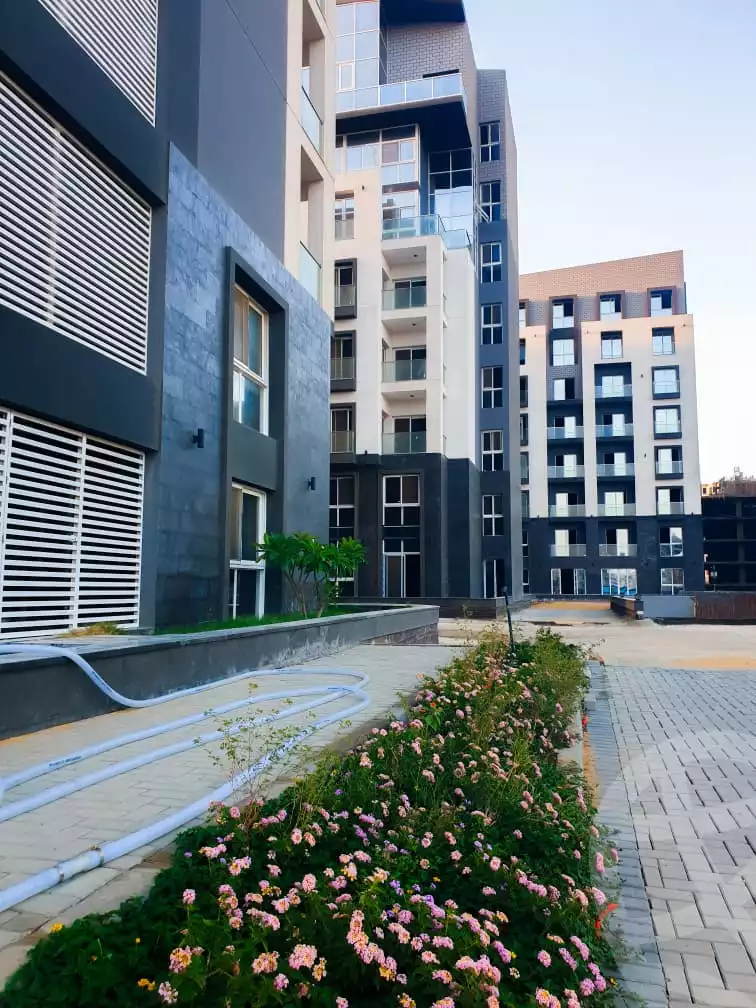 https://aqarmap.com.eg/en/listing/6413779-for-sale-cairo-new-administrative-capital-r7-park-lane