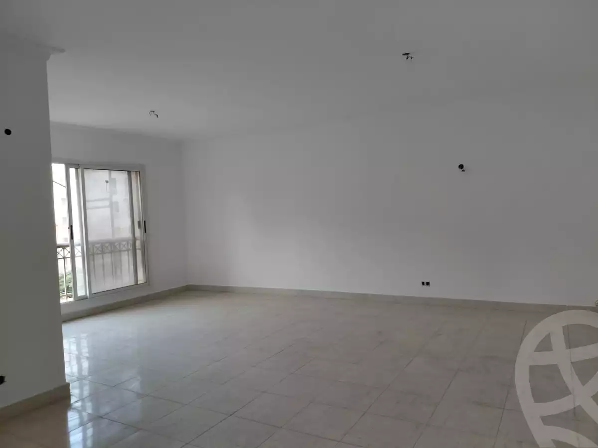 https://aqarmap.com.eg/ar/listing/6428280-for-rent-cairo-new-cairo-madinaty-first-zone-buildings-17th-st.