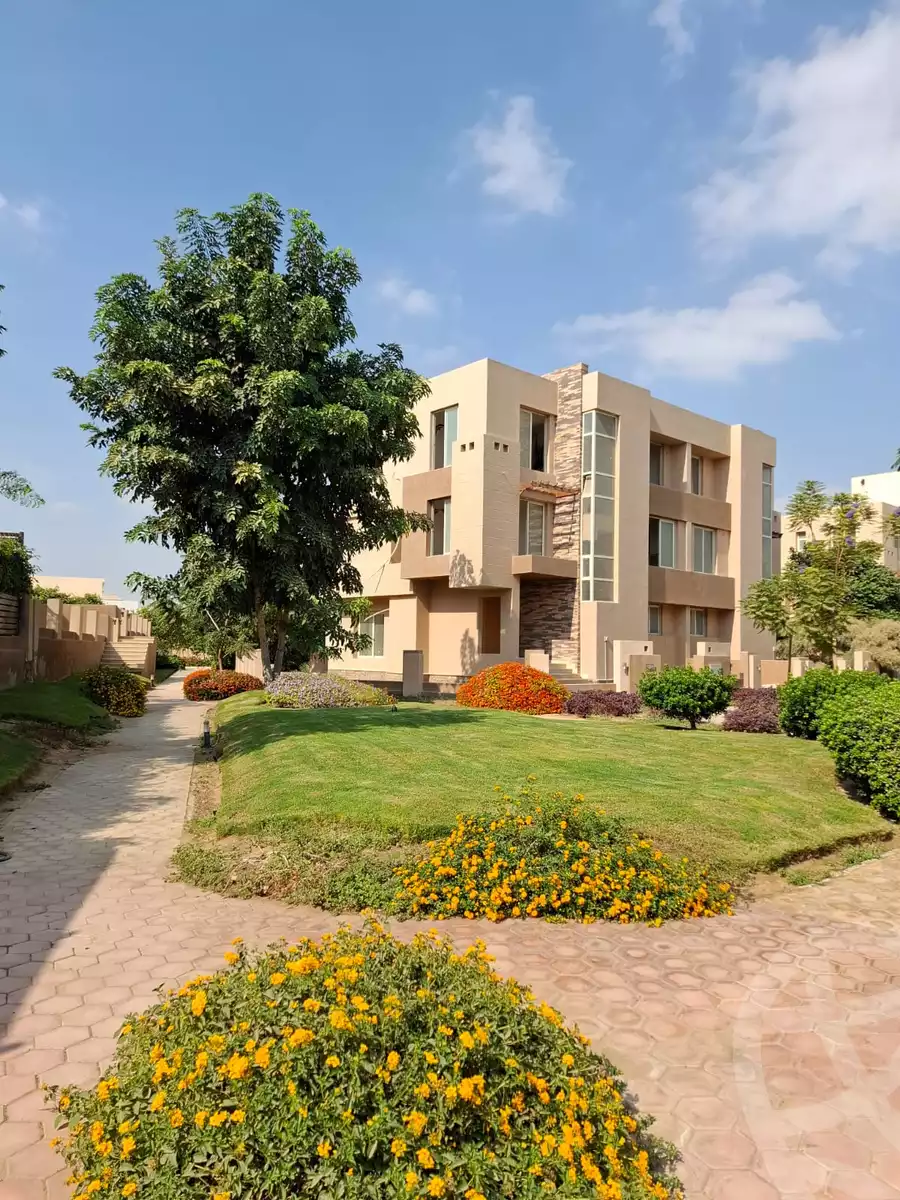 https://aqarmap.com.eg/ar/listing/6428881-for-sale-cairo-6th-of-october-compounds-rayos