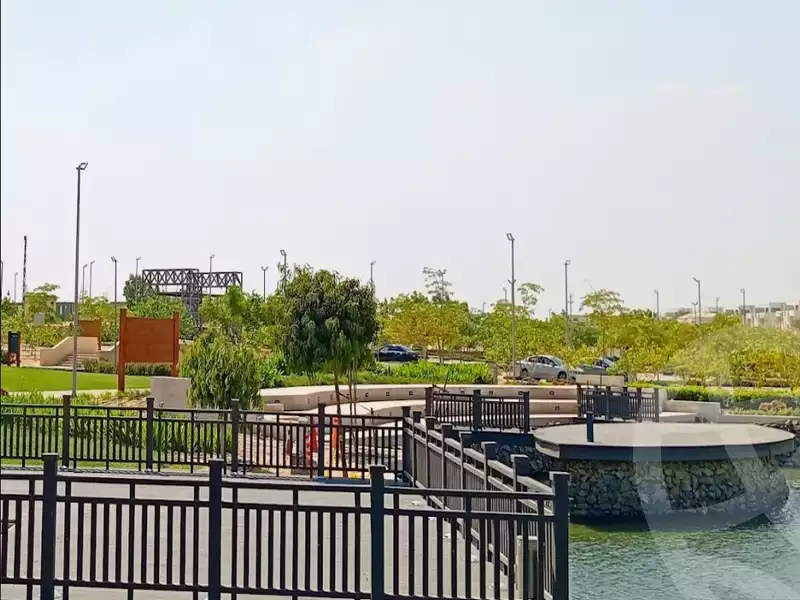 https://aqarmap.com.eg/en/listing/6429471-for-sale-cairo-el-shorouk-compounds-al-burouj-compound-imkan