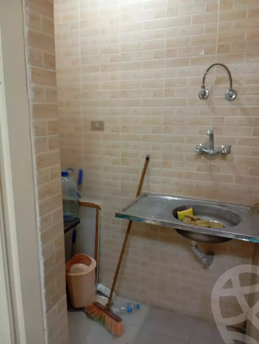 https://aqarmap.com.eg/ar/listing/6429870-for-sale-cairo-6th-of-october-el-ahyaa-neighborhood-1st-al-maahad