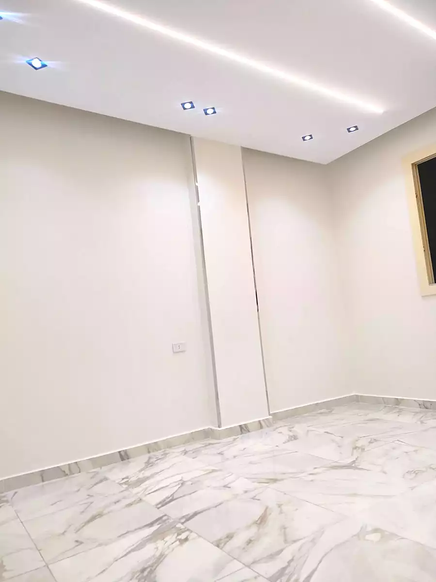 https://aqarmap.com.eg/ar/listing/6430150-for-sale-qalyubia-shubra-el-khaima-el-shareaa-el-gadid-st