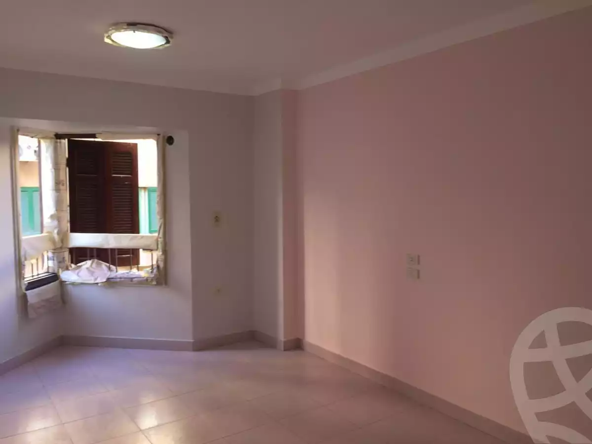 https://aqarmap.com.eg/en/listing/6432163-for-sale-asyut-asyut-city-el-azhar-st