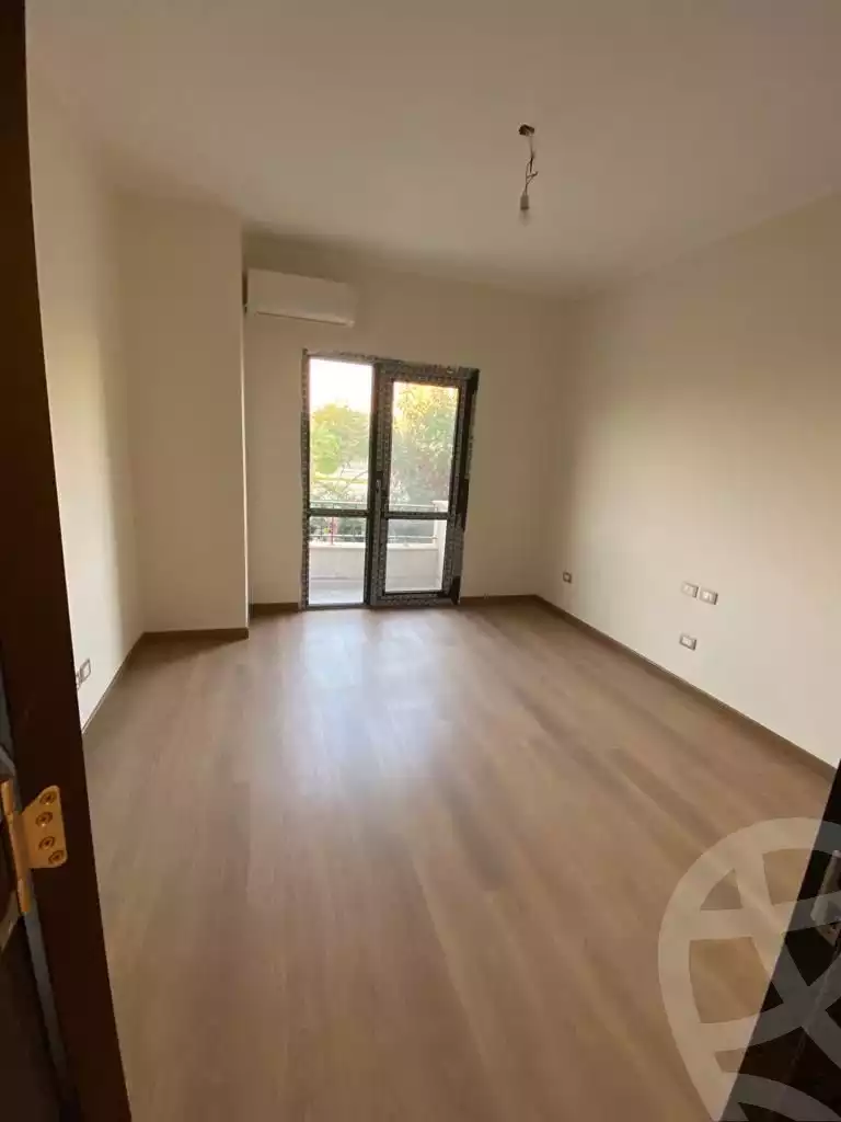 https://aqarmap.com.eg/ar/listing/6432558-for-rent-cairo-6th-of-october-compounds-october-plaza