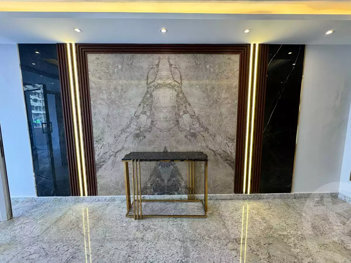 https://aqarmap.com.eg/en/listing/6433799-for-sale-cairo-new-administrative-capital-r7-scenario