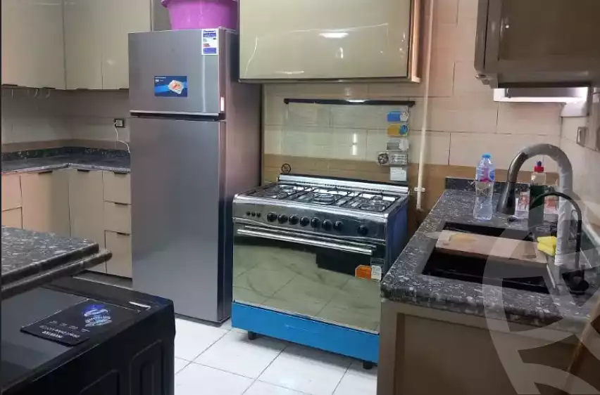 https://aqarmap.com.eg/en/listing/6434556-for-rent-asyut-asyut-city-yousri-ragheb-st