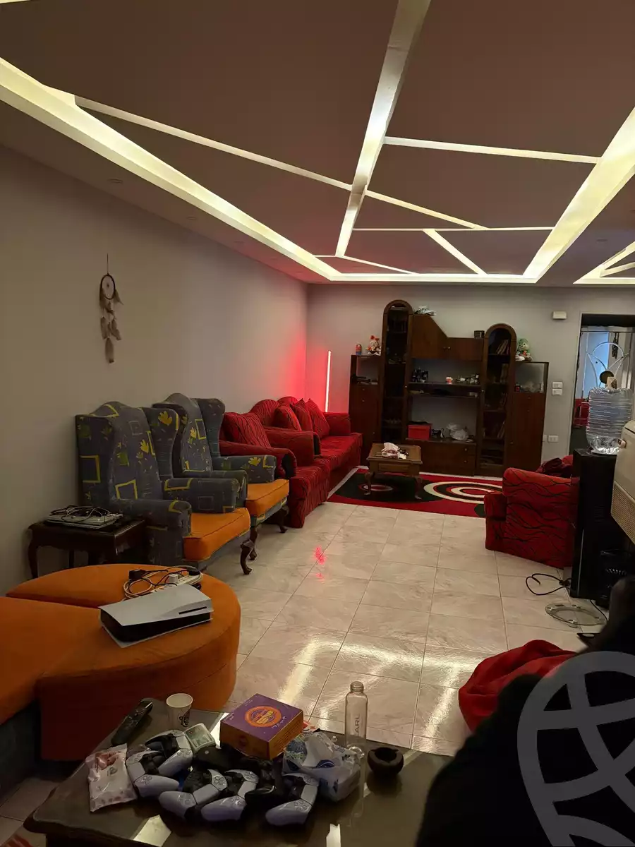 https://aqarmap.com.eg/ar/listing/6435771-for-sale-cairo-helwan-helwan-el-sharkeya-ryad-pasha-st