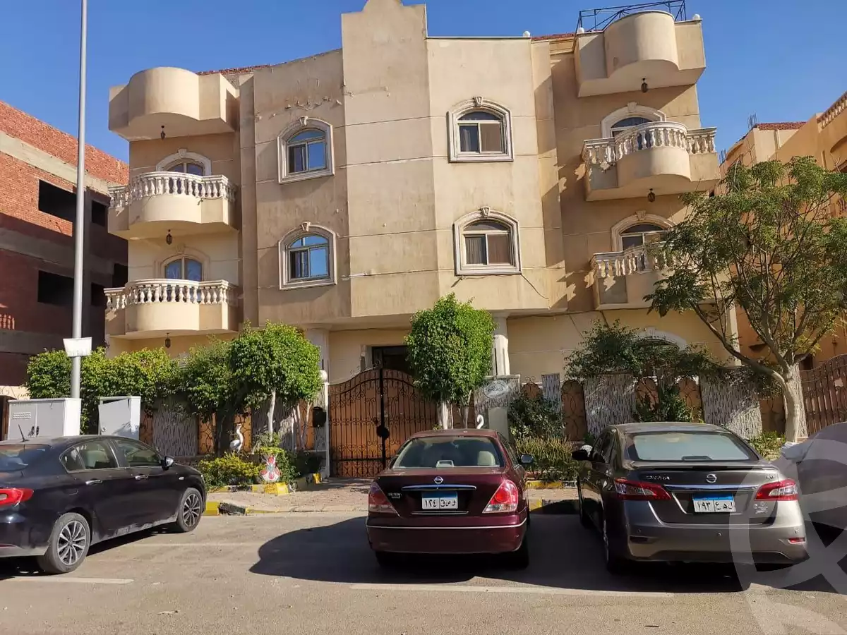 https://aqarmap.com.eg/ar/listing/6438868-for-sale-cairo-new-cairo-el-yassamin-el-yasmeen-3-mohamed-rahim-st