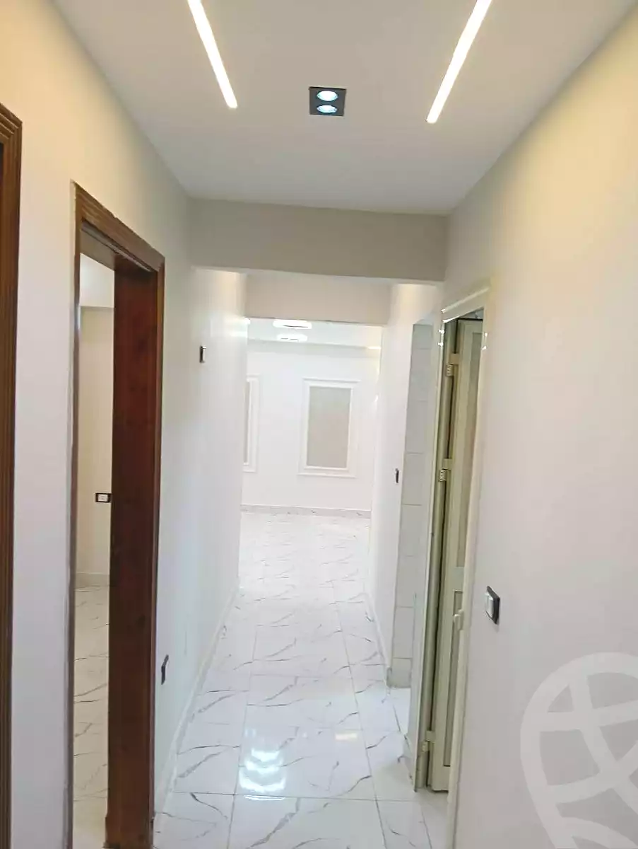 https://aqarmap.com.eg/ar/listing/6439244-for-sale-cairo-nozha-2-el-khamseen-st