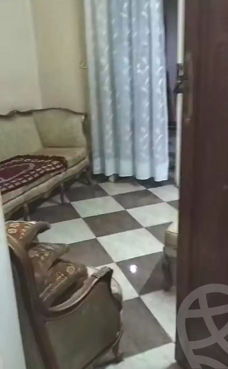 https://aqarmap.com.eg/ar/listing/6444713-for-sale-cairo-el-amirya-abd-al-aziz-moseilahi-st