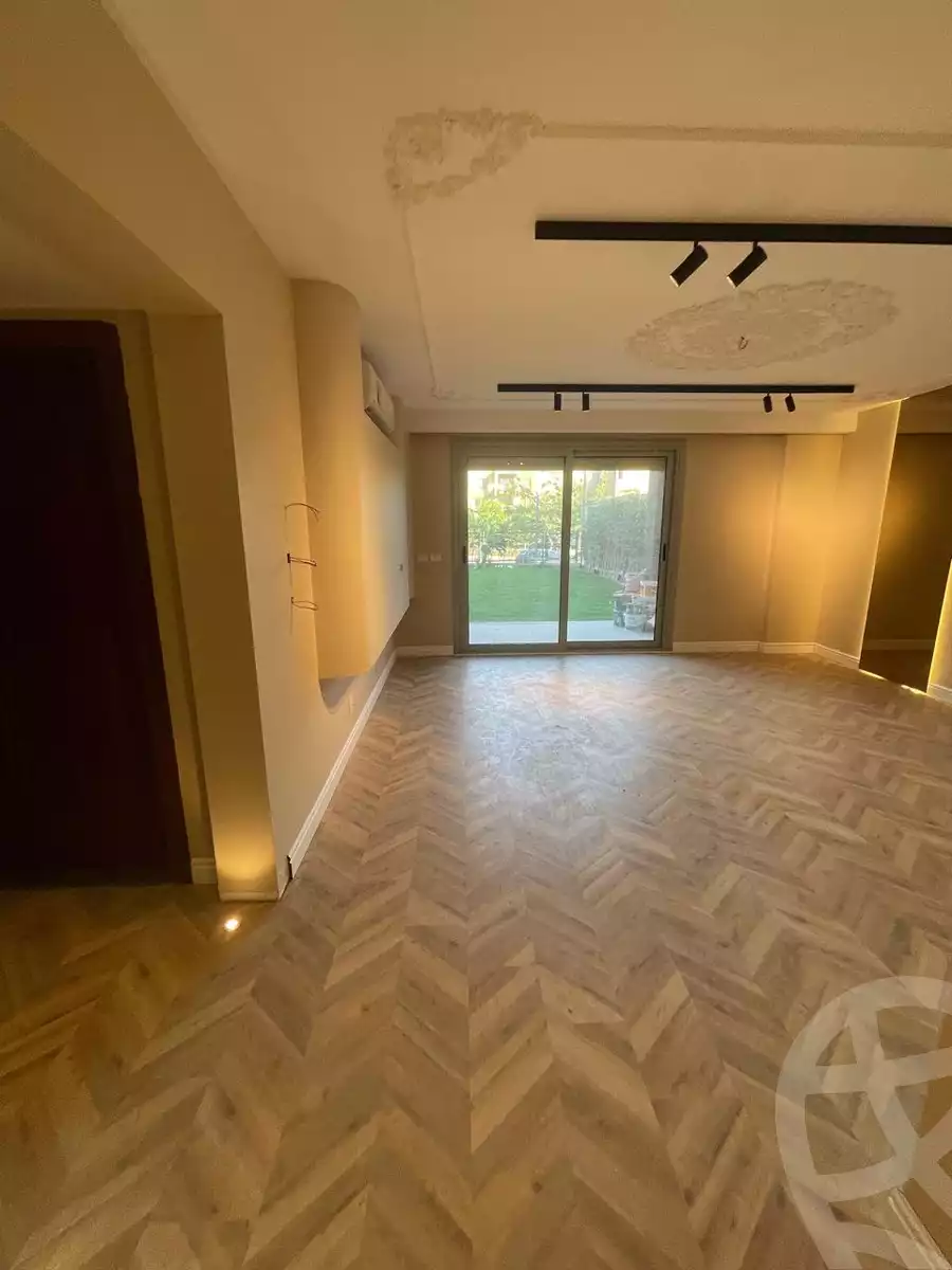 https://aqarmap.com.eg/ar/listing/6445148-for-sale-cairo-6th-of-october-compounds-palm-parks