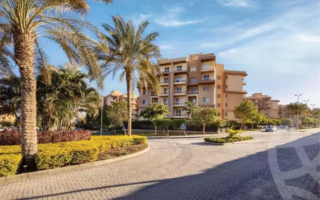 https://aqarmap.com.eg/ar/listing/6446360-for-sale-cairo-6th-of-october-hadaeq-october-kmbwnd-fy-hdyq-ktwbr-ashgar-city