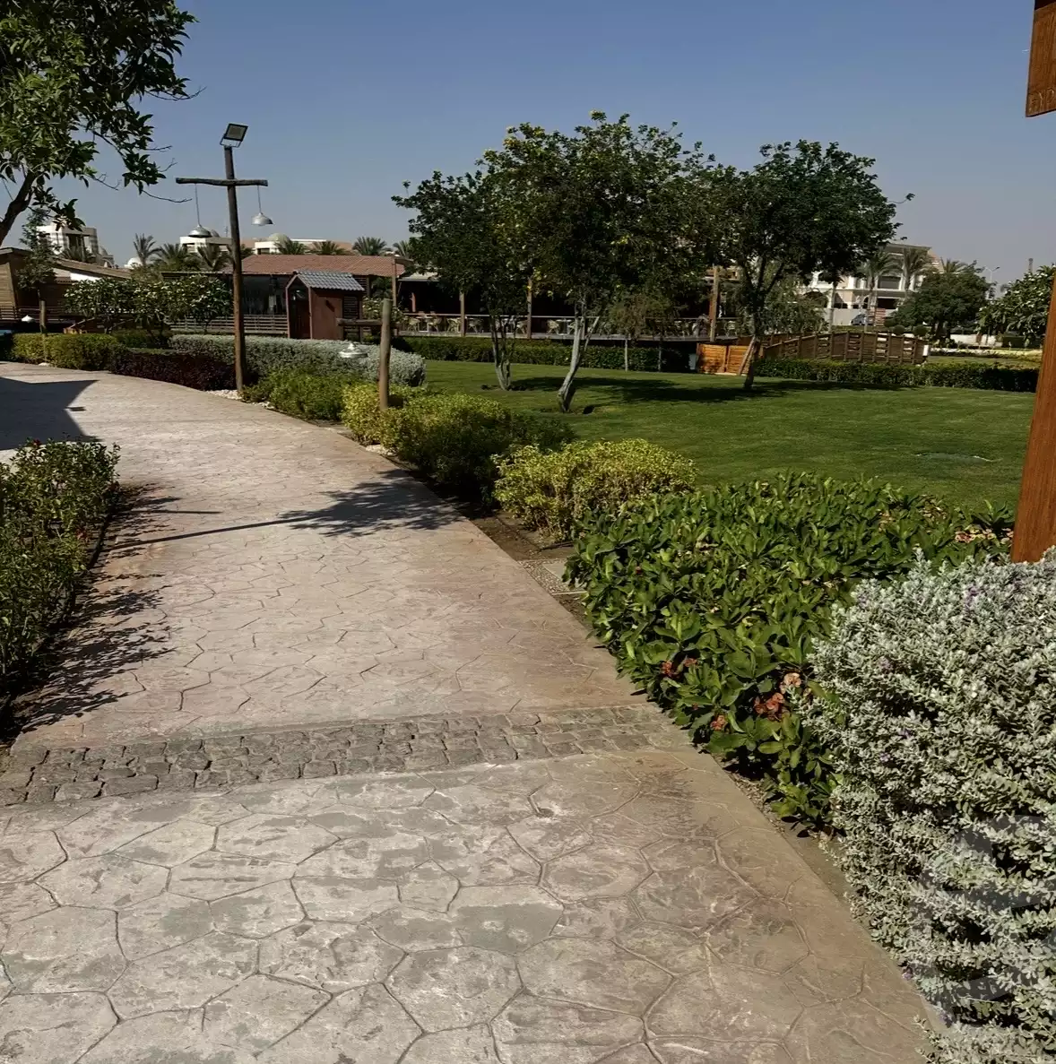 https://aqarmap.com.eg/en/listing/6251410-for-sale-cairo-new-cairo-compounds-hyde-park-greens-hyde-park-compound