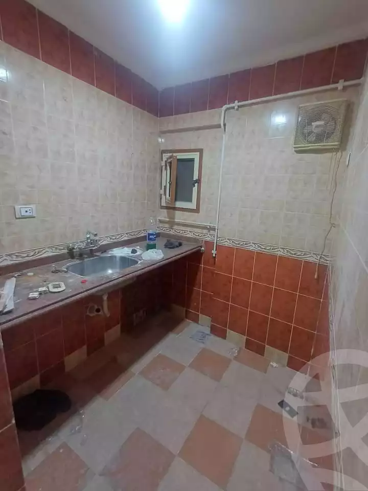 https://aqarmap.com.eg/en/listing/6447081-for-sale-alexandria-el-asafra-salman-el-farsi-st