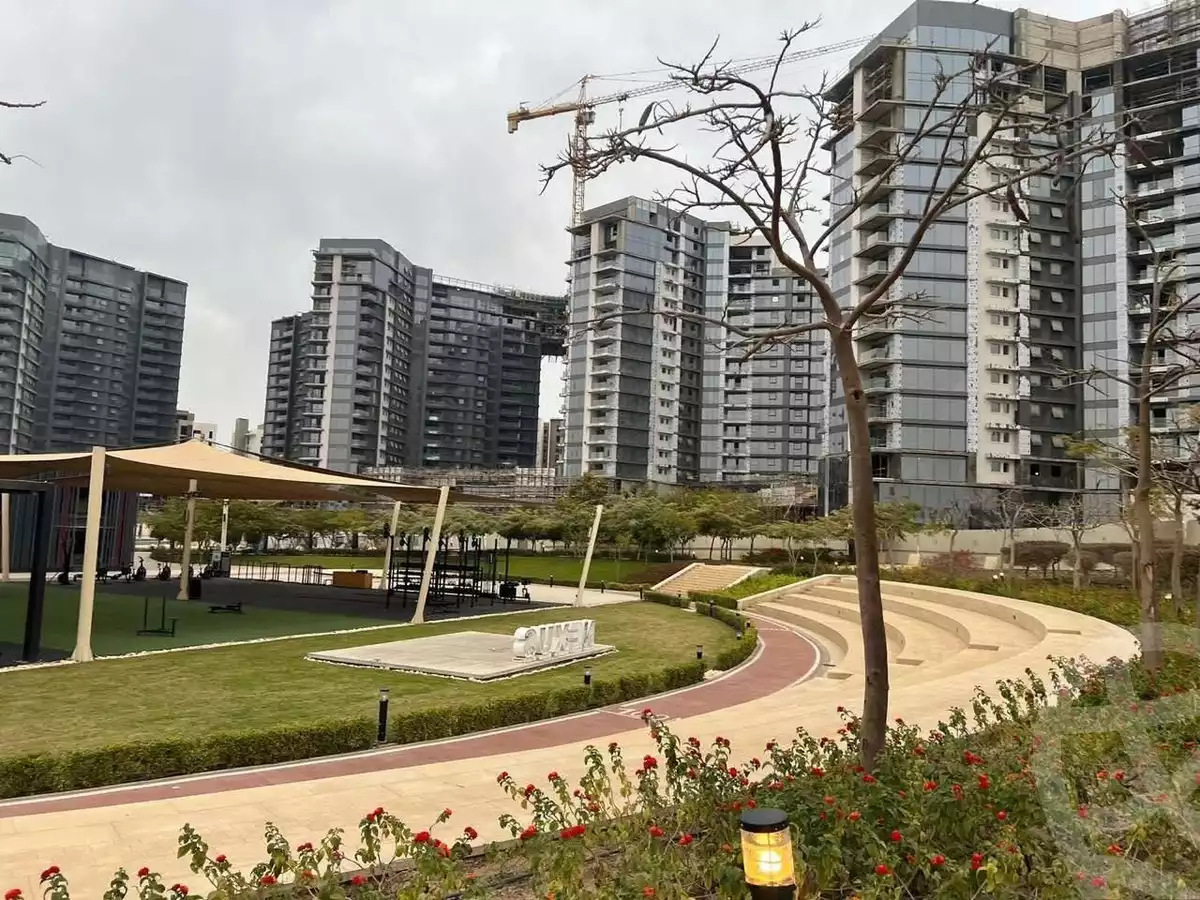 https://aqarmap.com.eg/en/listing/6448837-for-sale-cairo-el-sheikh-zayed-city-compounds-kmbwnd-fyldj-wyst-dr-llttwyr