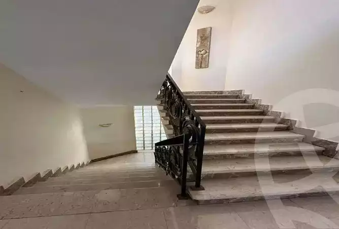 https://aqarmap.com.eg/en/listing/6449510-for-sale-cairo-el-sheikh-zayed-city-compounds-beverly-hills