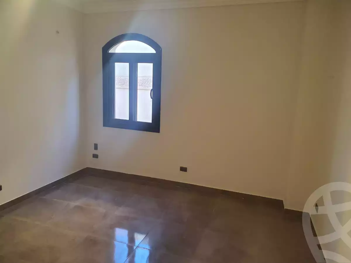 https://aqarmap.com.eg/ar/listing/6451057-for-rent-cairo-new-cairo-ganob-el-akadamiya-south-academy-b-taha-hussein-st