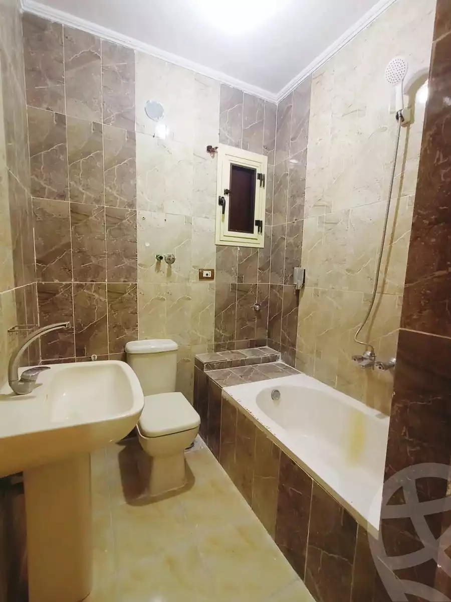 https://aqarmap.com.eg/en/listing/6453750-for-sale-alexandria-bahray-el-anfoshy-sidi-kazman-st