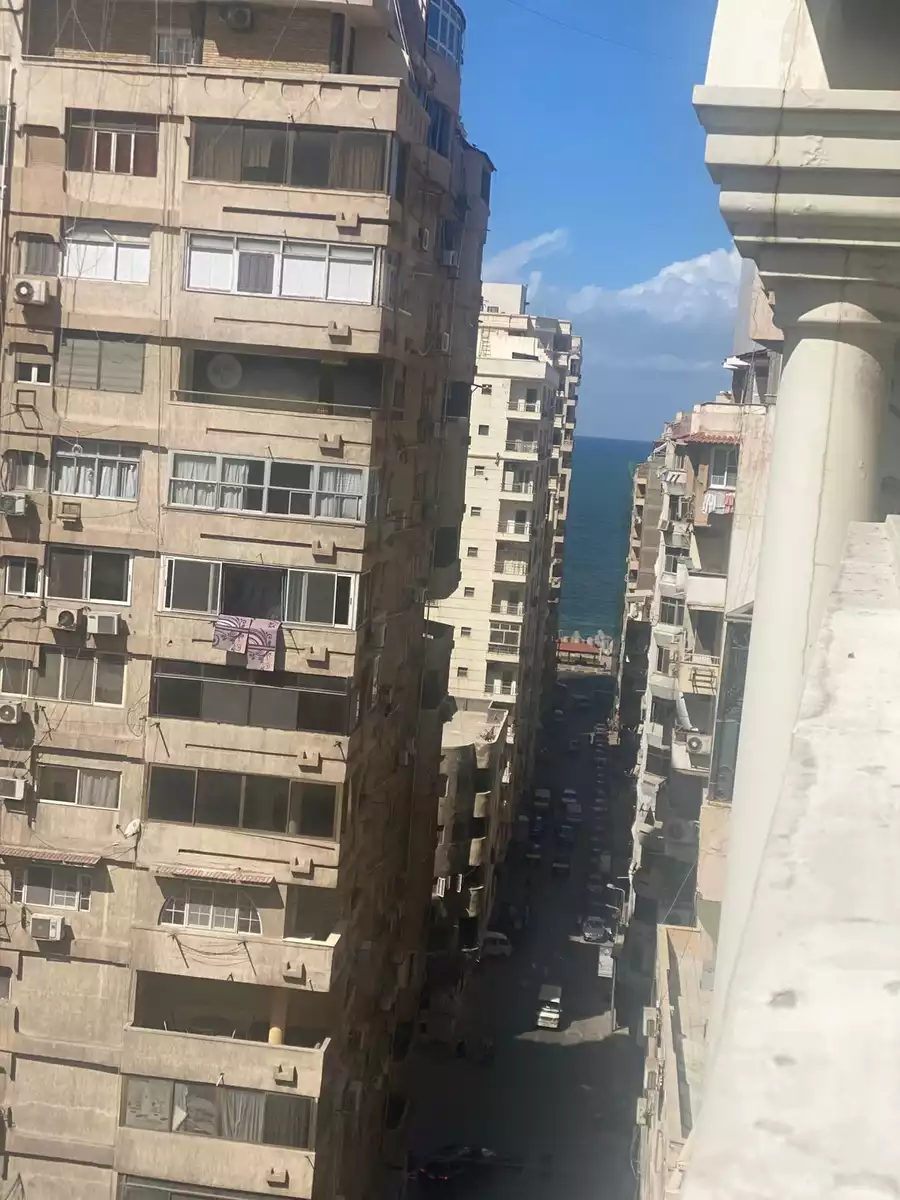https://aqarmap.com.eg/en/listing/6455023-for-sale-alexandria-lauran-shaarawy-st