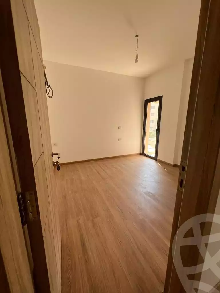 https://aqarmap.com.eg/en/listing/6455511-for-rent-cairo-new-cairo-compounds-fifth-square