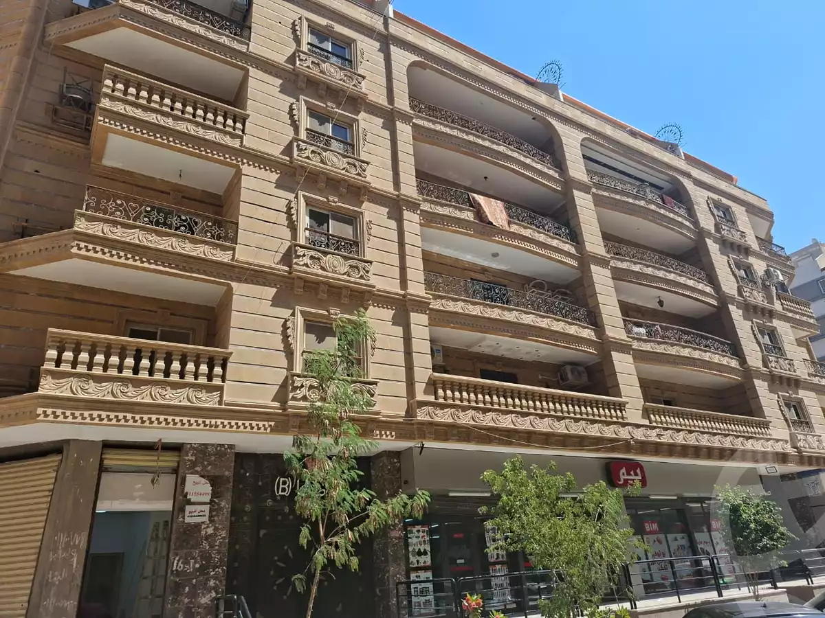 https://aqarmap.com.eg/en/listing/6456211-for-sale-cairo-mokattam-el-hadabah-el-wosta-compounds-safa-compound