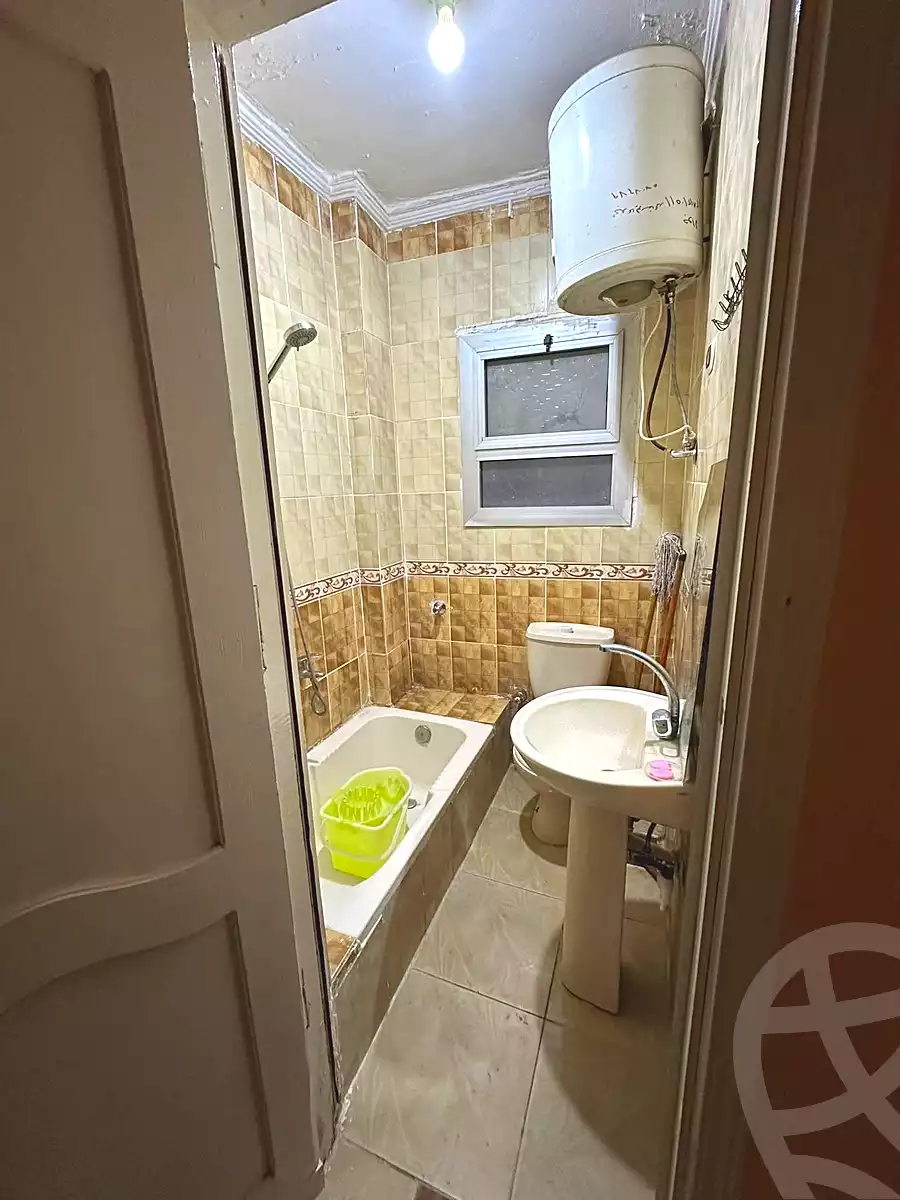 https://aqarmap.com.eg/en/listing/6460060-for-rent-alexandria-l-jmy-el-hanouvel-hussein-waly-st