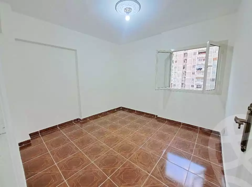 https://aqarmap.com.eg/ar/listing/6460613-for-sale-alexandria-miami-shr-jml-bd-lnsr