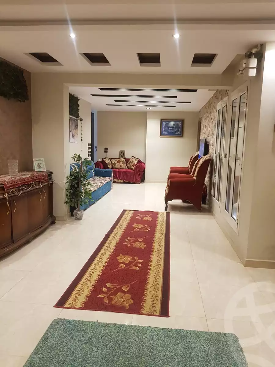 https://aqarmap.com.eg/en/listing/6463264-for-sale-cairo-new-cairo-compounds-mountain-view-hyde-park